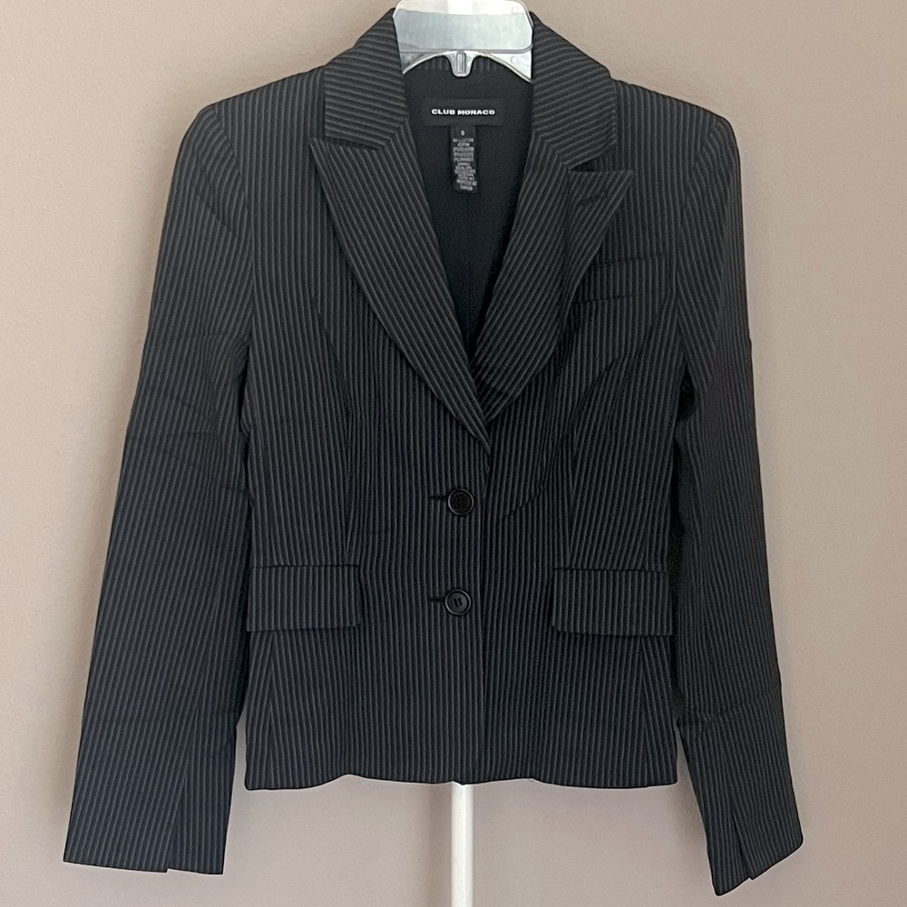 Club Monaco Suit Jacket Size 0. Pants Suit Size 0 is listed separately.